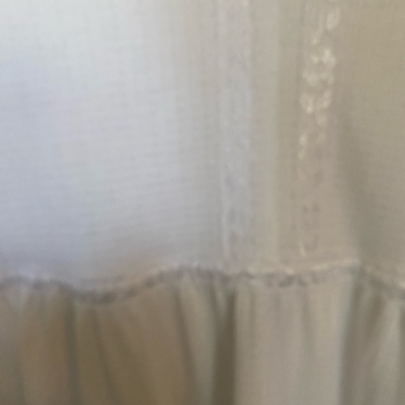 NWOT Torrid size 2 white gauze, Boho, flutter sleeve, baby doll top - Picture 6 of 6